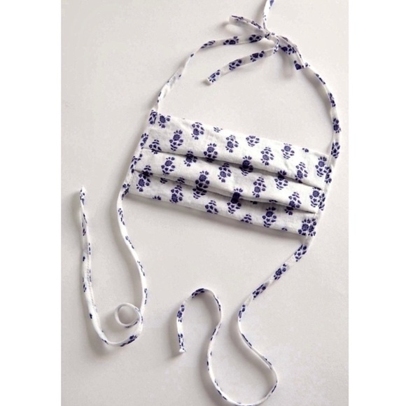 Free People Reusable Face Mask. - Picture 1 of 7